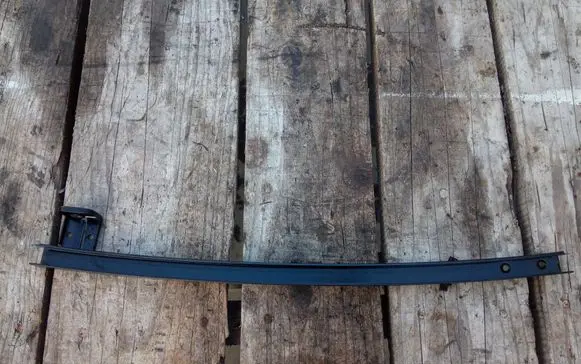 Nissan Qashqai Rear door windshield rail 