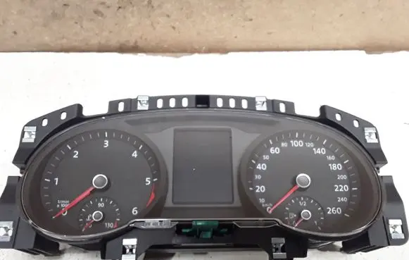 Volkswagen Passat Alltrack Speedometer (instrument cluster) 3G0920751A