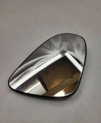 Toyota Yaris Wing mirror glass 6401301