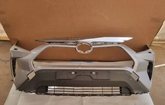 Toyota RAV 4 (XA50) Front bumper