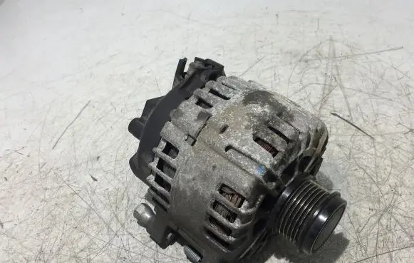 Ford Courier Generator/alternator AV6N10300GE 2120000100 TG15C228
