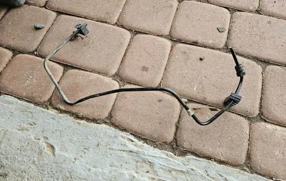 Opel Mokka X Brake line pipe/hose 51TYS