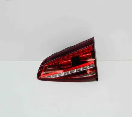 Volkswagen Golf VII Tailgate rear/tail lights 5G0945308G