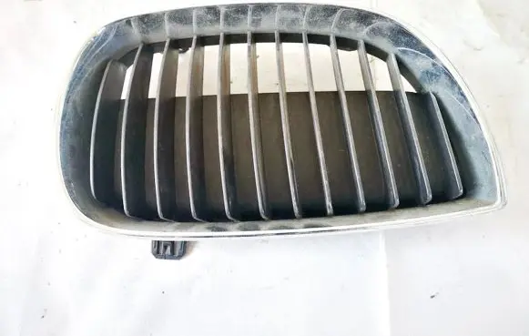 BMW 1 E81 E87 Front grill 51137127228 511371272289