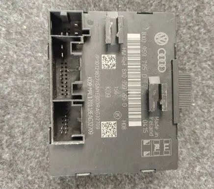 Audi A1 Door control unit/module 8X0959795D