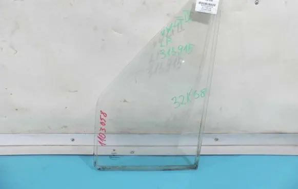 Volkswagen II LT Front door window glass four-door IMPRK1103058