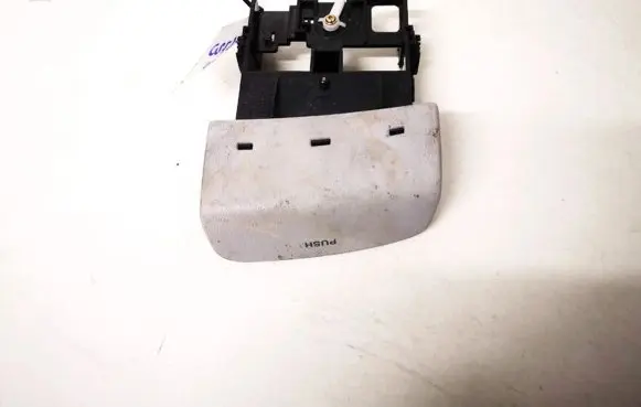 Car ashtray