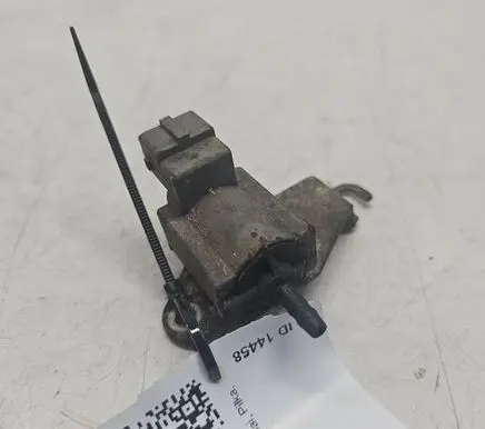 Opel Vectra B Vacuum valve 90573434