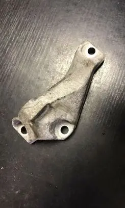 BMW 1 E81 E87 Fuel pump bracket 7804376