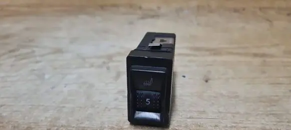Skoda Superb B5 (3U) Seat heating switch 3U0963563