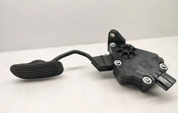 Lexus IS 220D-250-350 Accelerator throttle pedal 7811053011 81105301 1988007840