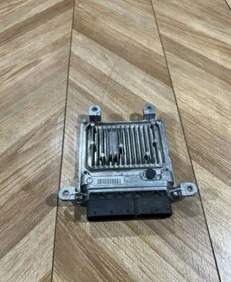 Mercedes-Benz E W212 Engine control unit/module A6511500126 28208056 A0054469240