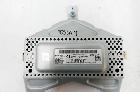 Tesla Model Y Navigation unit CD/DVD player 152797300D