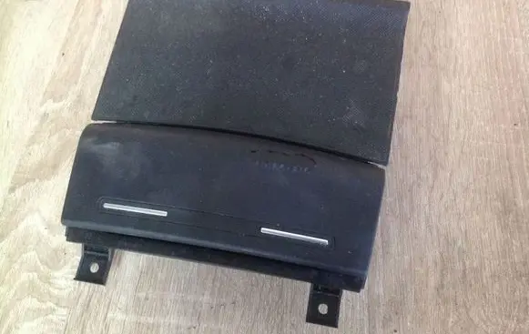Audi A3 S3 8P Ashtray (front) 8P0857951