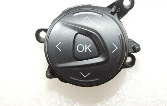 Ford Focus Steering wheel buttons/switches AM5T14K147AA