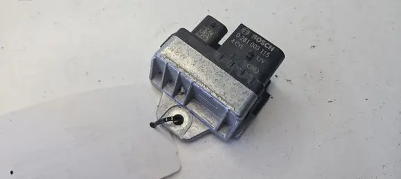 BMW 5 G30 G31 Glow plug pre-heat relay 8514120 0281003115 10213526