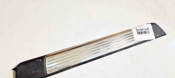 Skoda Superb B6 (3T) Front sill trim cover