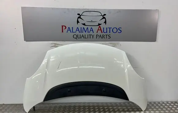 Engine bonnet/hood hinges