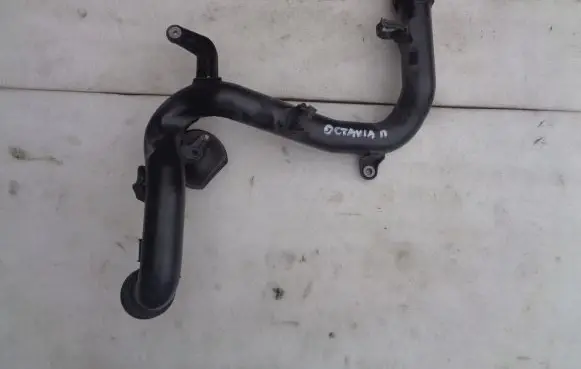 Volkswagen Golf IV Air intake hose/pipe 1K0145762AT