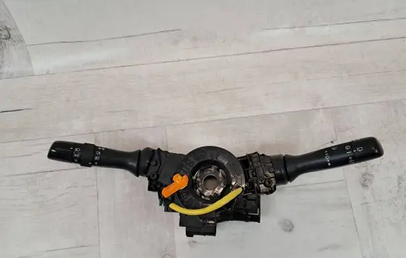 Toyota Aygo AB40 Indicator stalk 0H040 17J088
