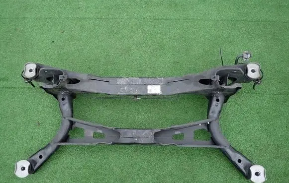 Volkswagen PASSAT B8 Rear subframe 3Q0505235P