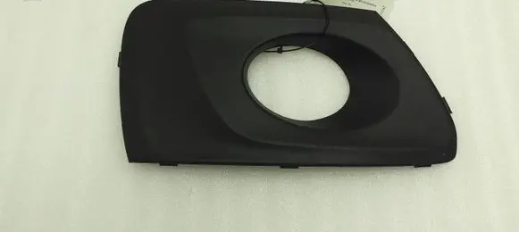 Volvo XC70 Front fog light trim/grill 31353572