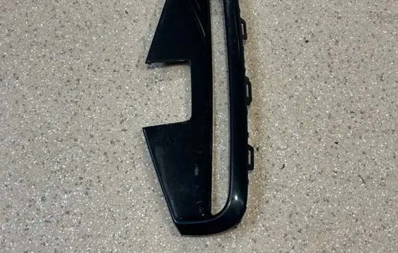 BMW 4 G22 G23 G24 G26 Front bumper lower grill 8077070