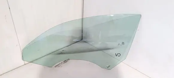 Ford Mustang VI Front door window glass four-door 43R000263
