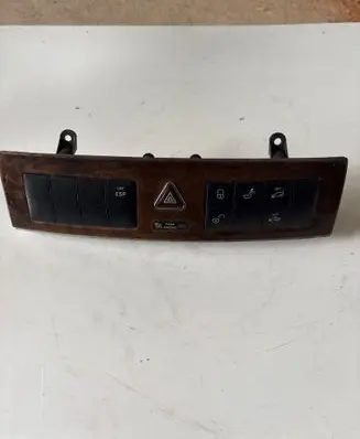 Mercedes-Benz C W203 Hazard light switch 2038214481 40414218001