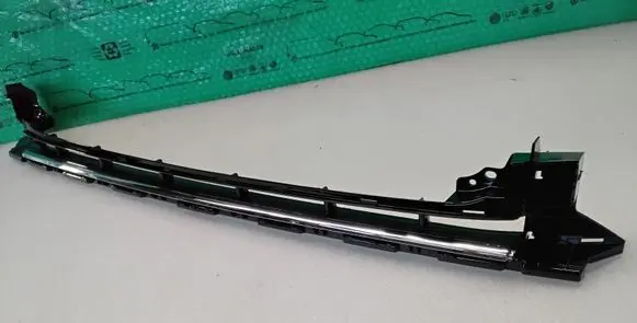 Front bumper lower grill