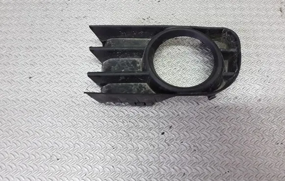 Renault Megane II Front fog light trim/grill 8200115117