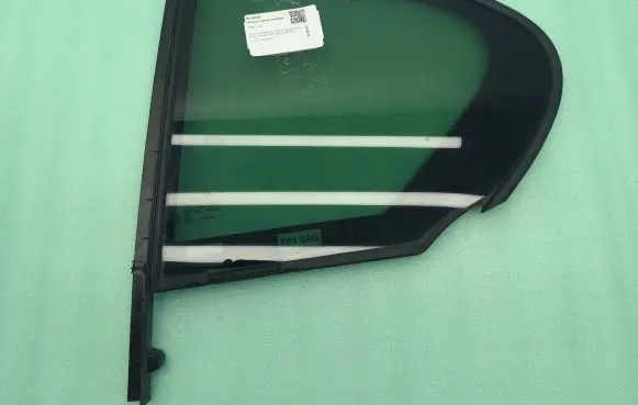BMW 7 F01 F02 F03 F04 Rear vent window glass 51347177655 7177655