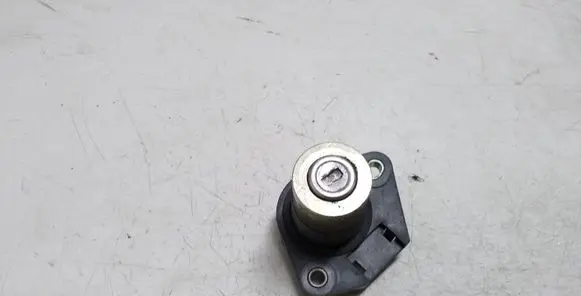 Saab 9-5 Tailgate exterior lock 
