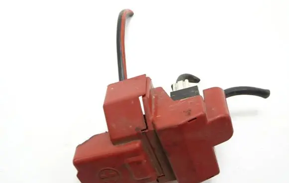 Toyota Yaris Positive cable (battery)