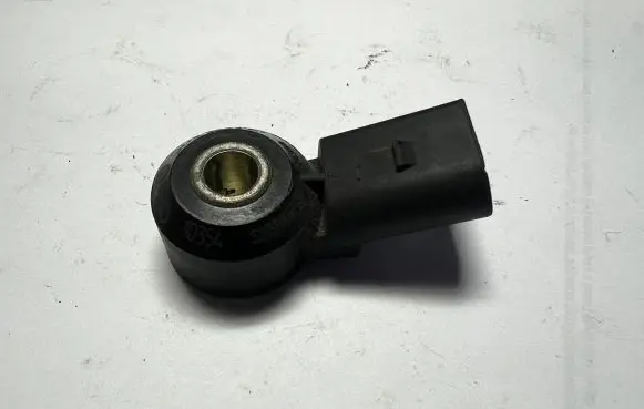 Volkswagen Golf Plus Detonation knock sensor 030905377C