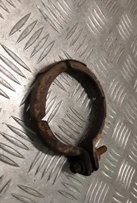 Mercedes-Benz ML W164 Muffler pipe connector clamp 