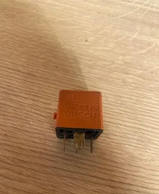 BMW 7 E32 Other relay 0332019456