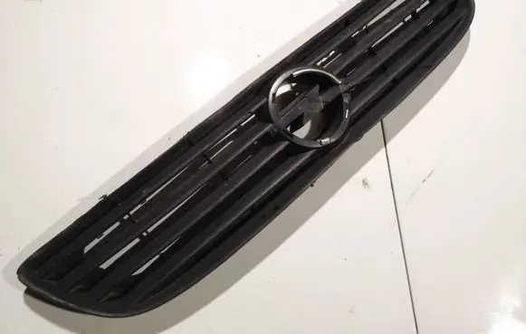 Opel Zafira A Front grill 90580679