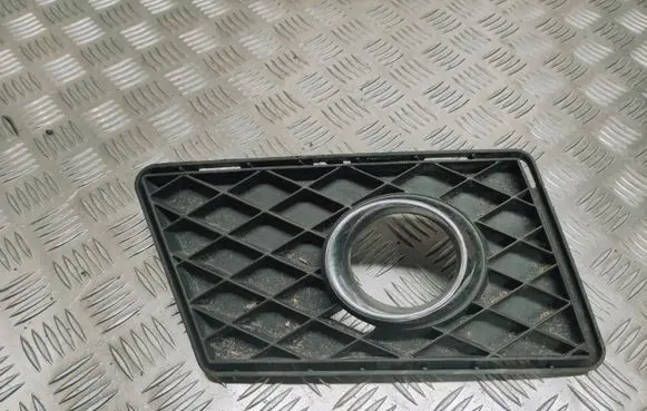 Mercedes-Benz GLK (X204) Front fog light trim/grill A2048853823