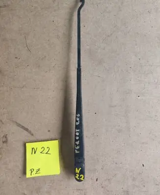 Peugeot 206 Front wiper blade arm 28934728