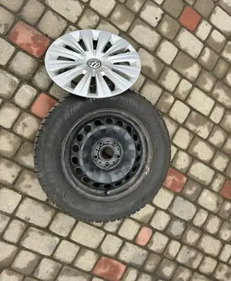 Volkswagen Golf Sportsvan R15 steel rim 5Q0601027
