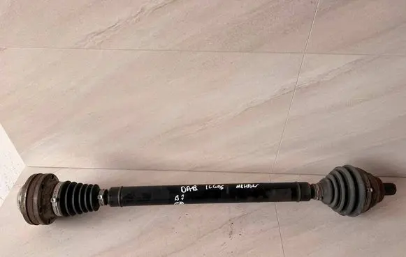 Volkswagen PASSAT B7 Front driveshaft