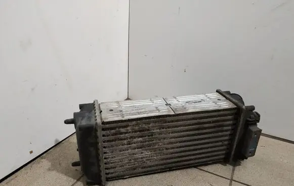 Citroen C4 I Coolant radiator 9648551880