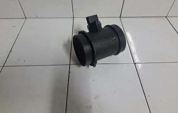 BMW 7 E65 E66 Mass air flow meter 0280218007 7501554