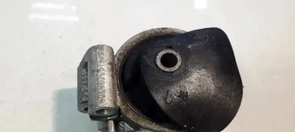 Volvo S40, V40 Engine mount bracket 030814380 3318040