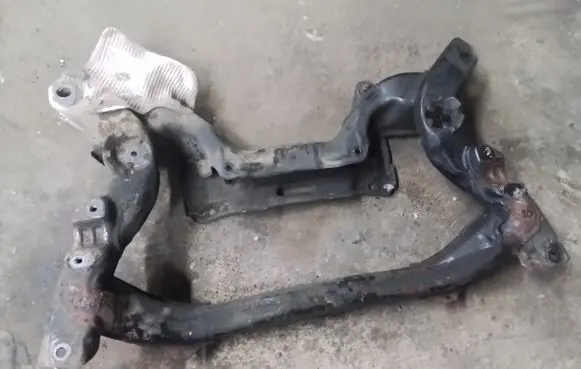 Mercedes-Benz E W211 Front subframe