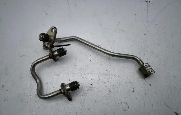 Fuel injector supply line/pipe