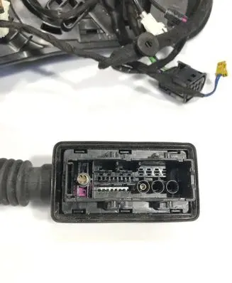 Mercedes-Benz C W205 Front door wiring loom A2057208506 12523023D