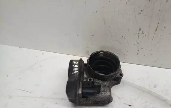 Volkswagen Golf V Throttle valve 03G128063B
