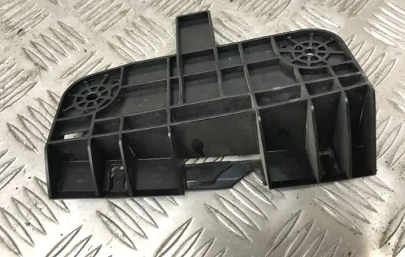 Headlight/headlamp mounting bracket